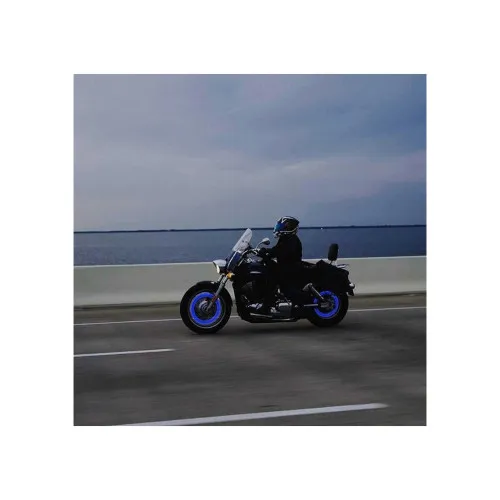 Capace valve auto LED rosu sau albastru 2 bucati — imaginea 7
