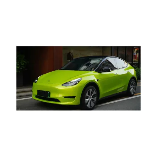 Folie auto PET Premium galben liquid metal lime pentru colantare caroserie cu tehnologie anti-bule 16m x 1.52m — imaginea 2