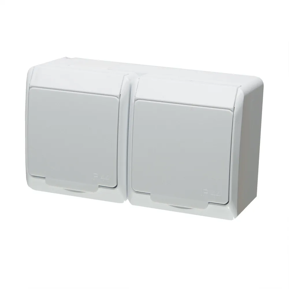 Priza schuko dubla Hermes, cu clapeta, etansa, montaj aplicat, exterior, IP44, alba