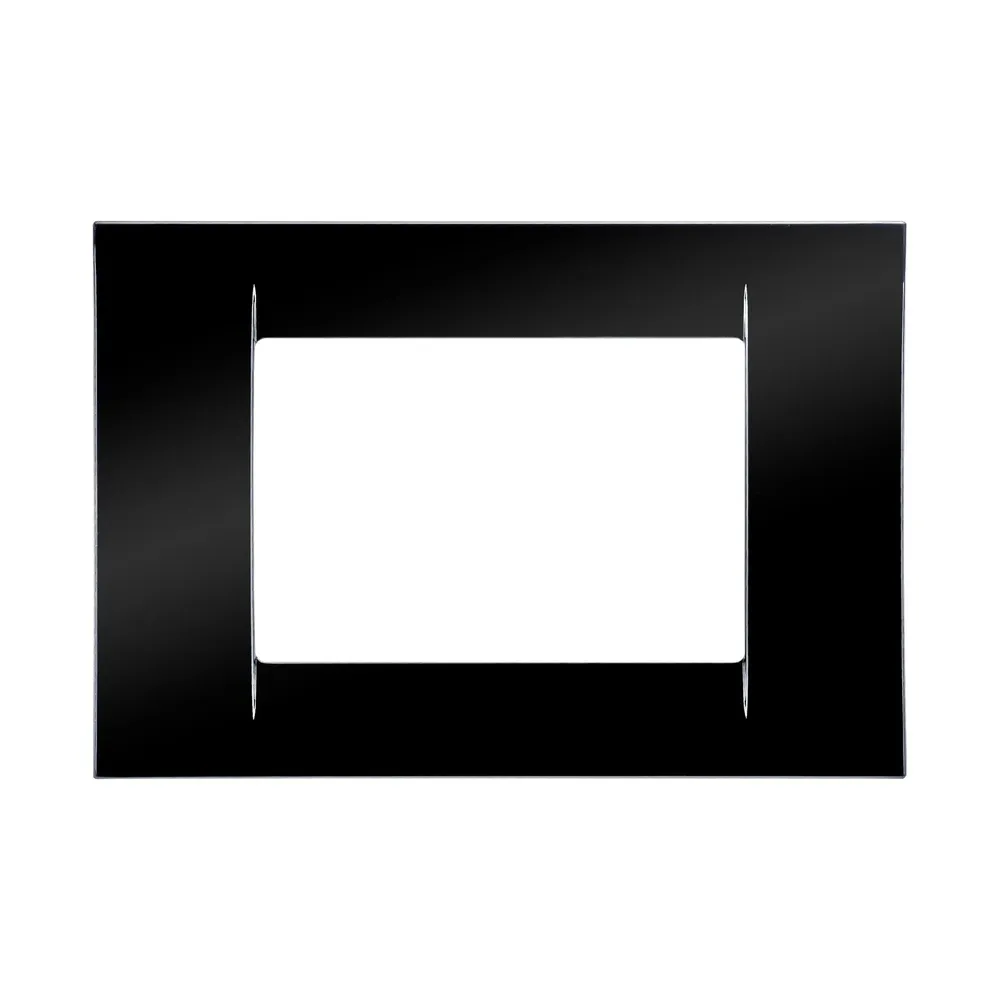 Rama decorativa tripla Gewiss Virna, pentru aparataj modular, IP20, neagra