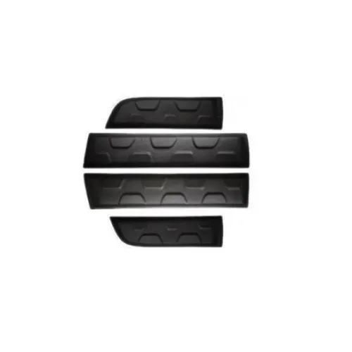 Set 4 bandouri usa model offroad compatibil Dacia Duster II 2018 ->