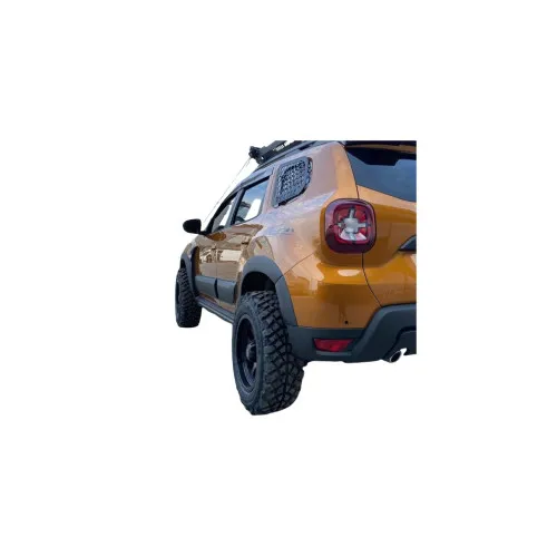 Set protectii aripa si usa auto 12 piese cu 2 protectii senzori model offroad compatibil Dacia Duster II 2018-2024 — imaginea 3